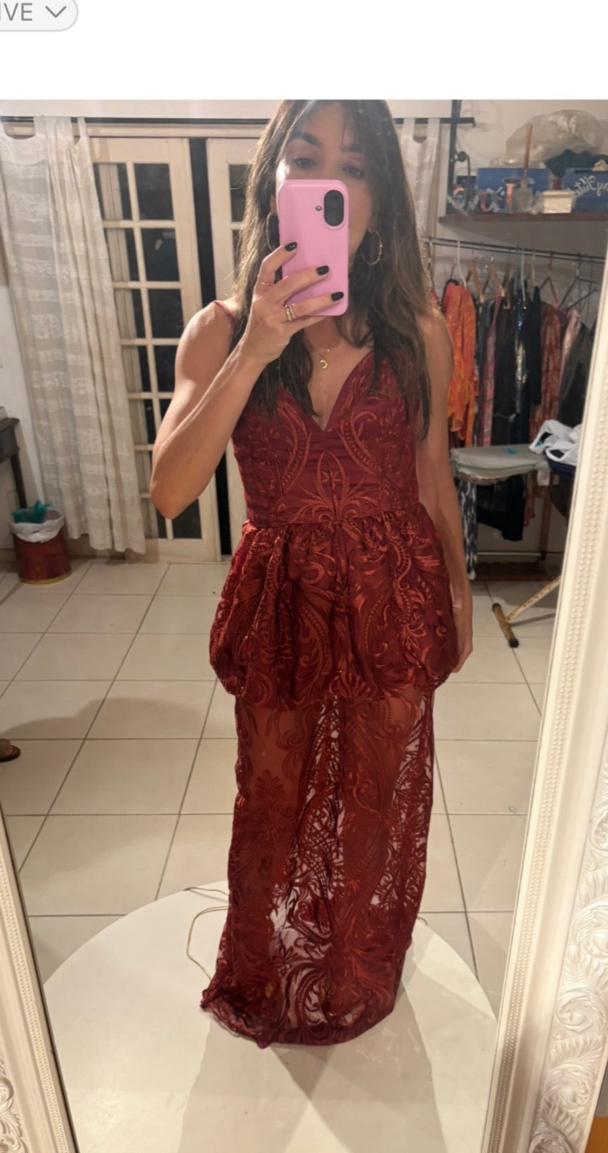 Vestido marsalla com transparência