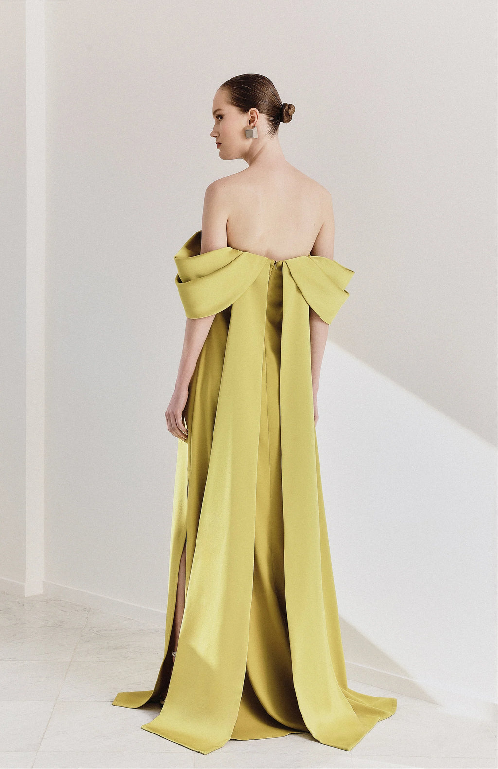 vestido moldura pistache