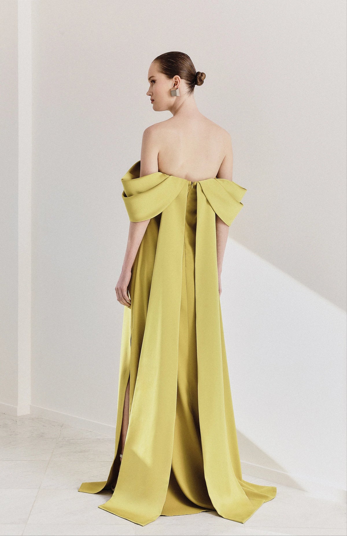 vestido moldura pistache