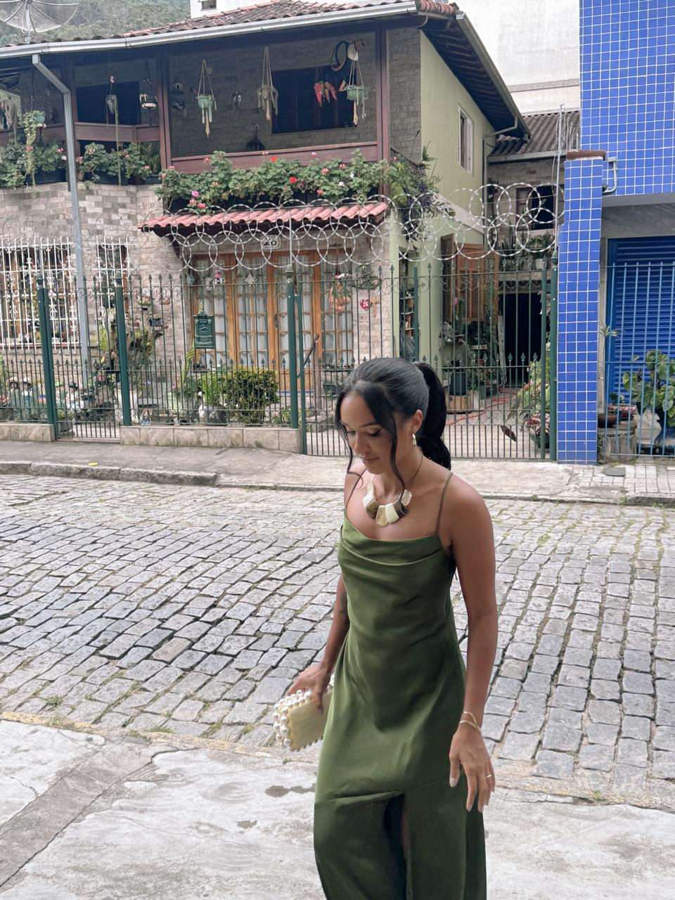 Vestido Verde Oliva 38 (veste 36 também, é ajustável)
