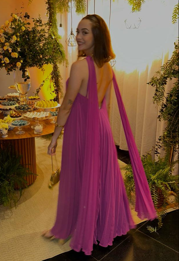 Vestido rosa plissado
