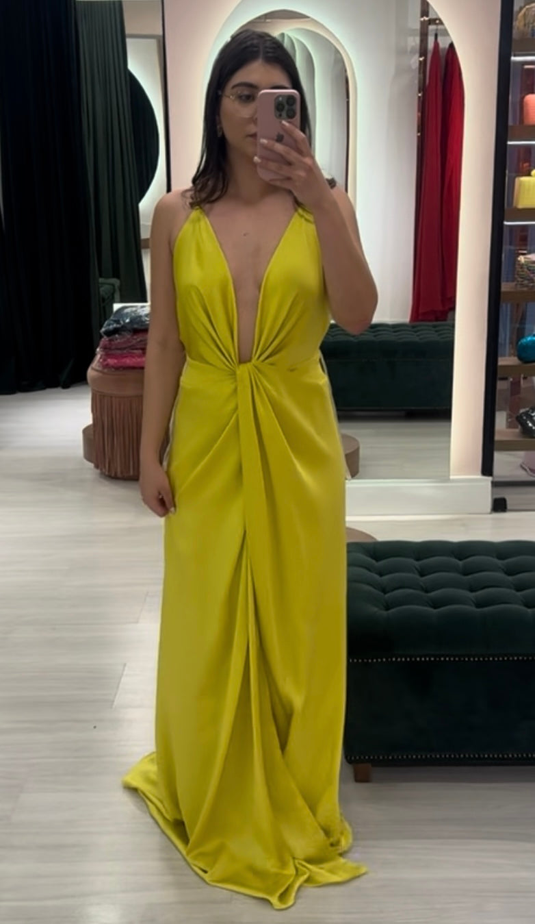 Vestido acetinado verde lima tamanho M ou 38