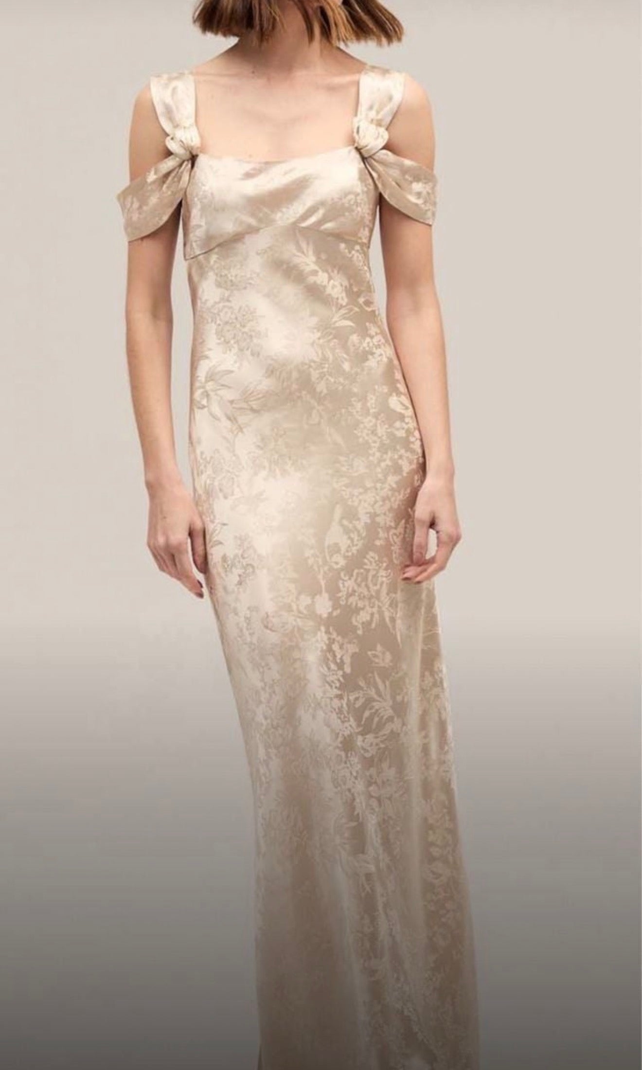 vestido acetinado pérola