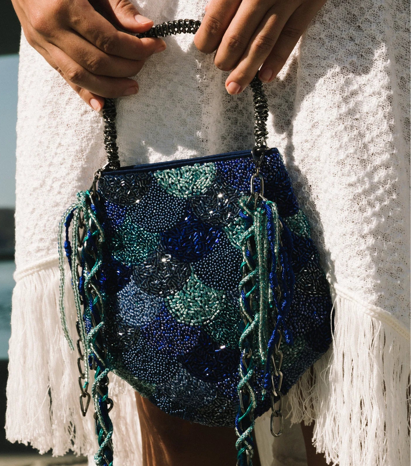 bolsa bordada azul