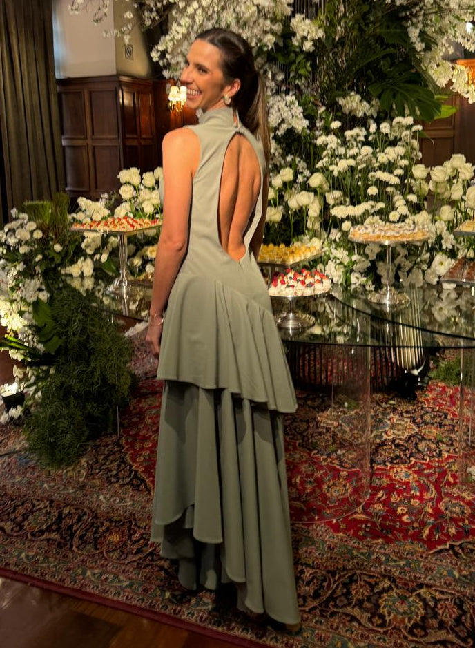 Vestido Verde aberto nas costas tamanho P/M