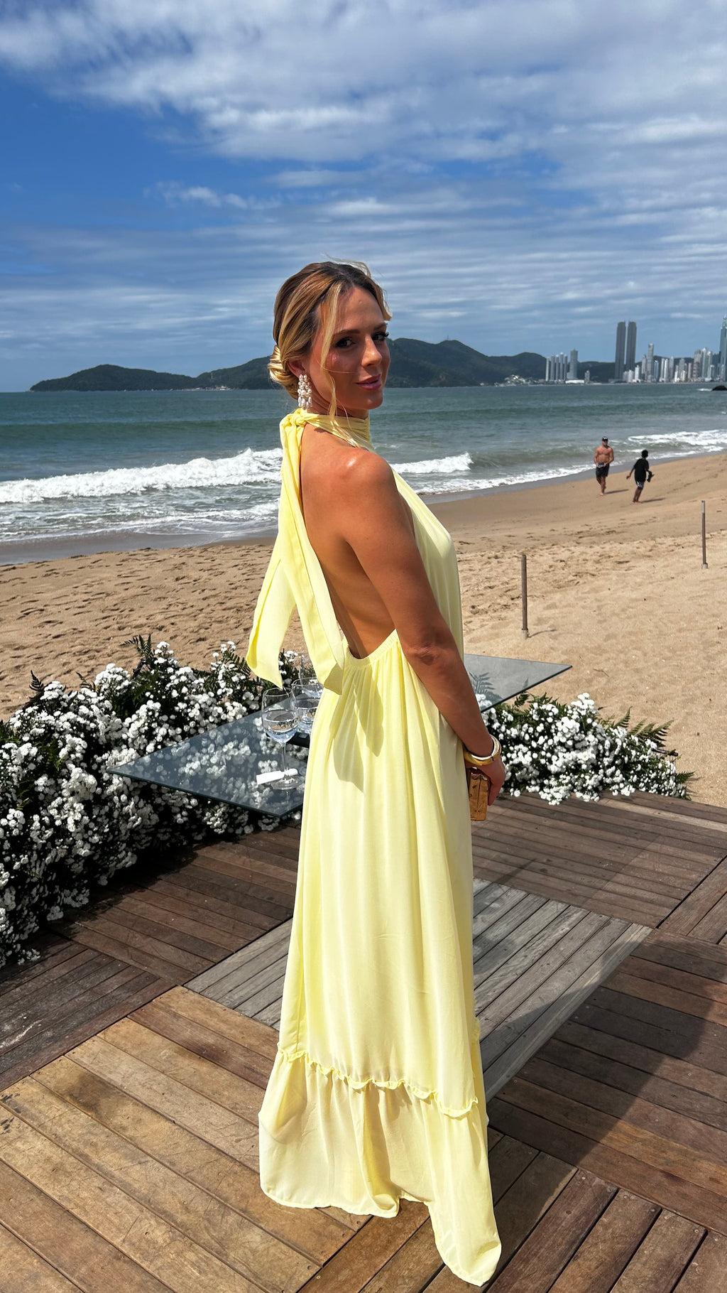 Vestido fluido amarelo tamanho Único