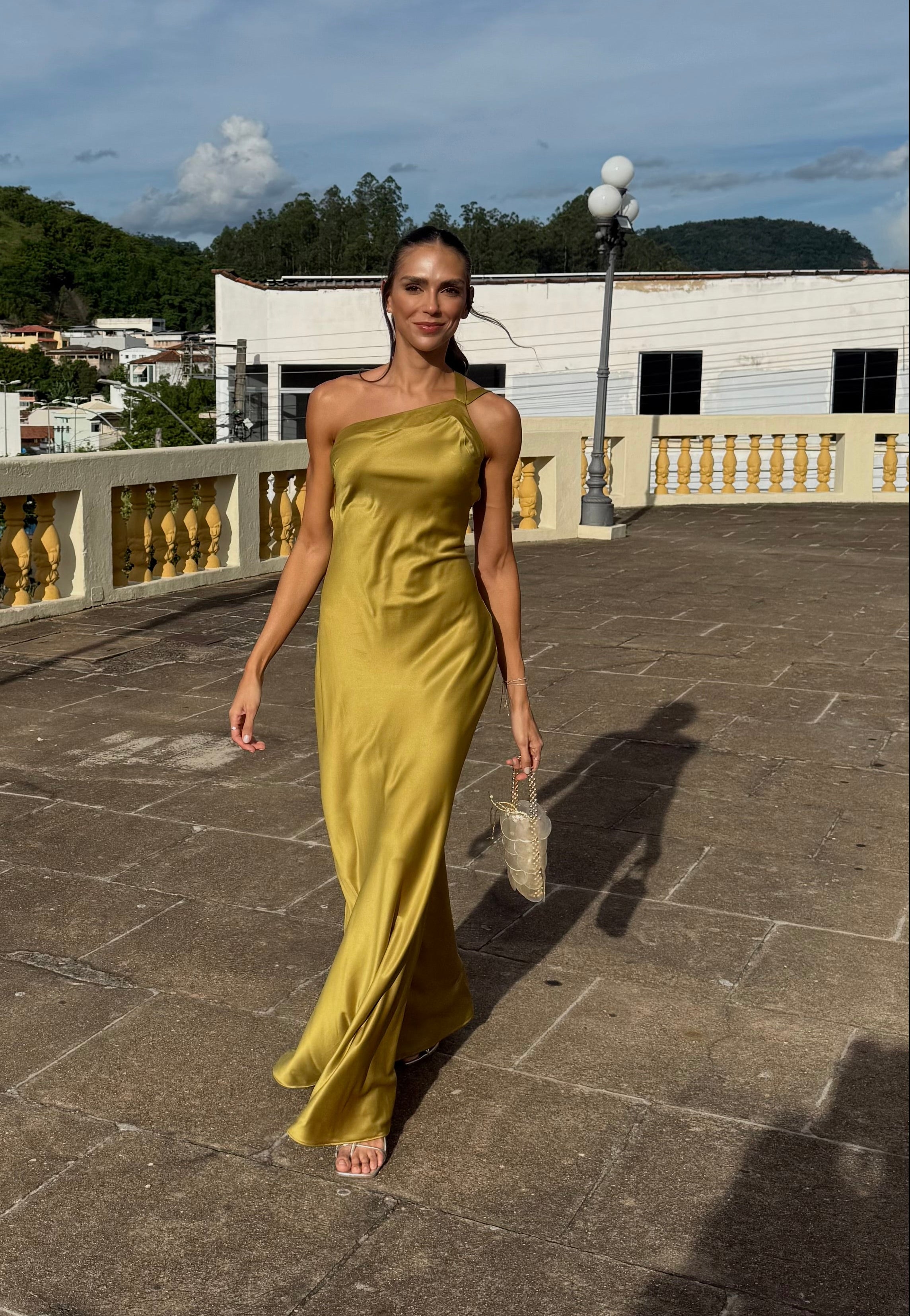 vestido acetinado transpasse verde