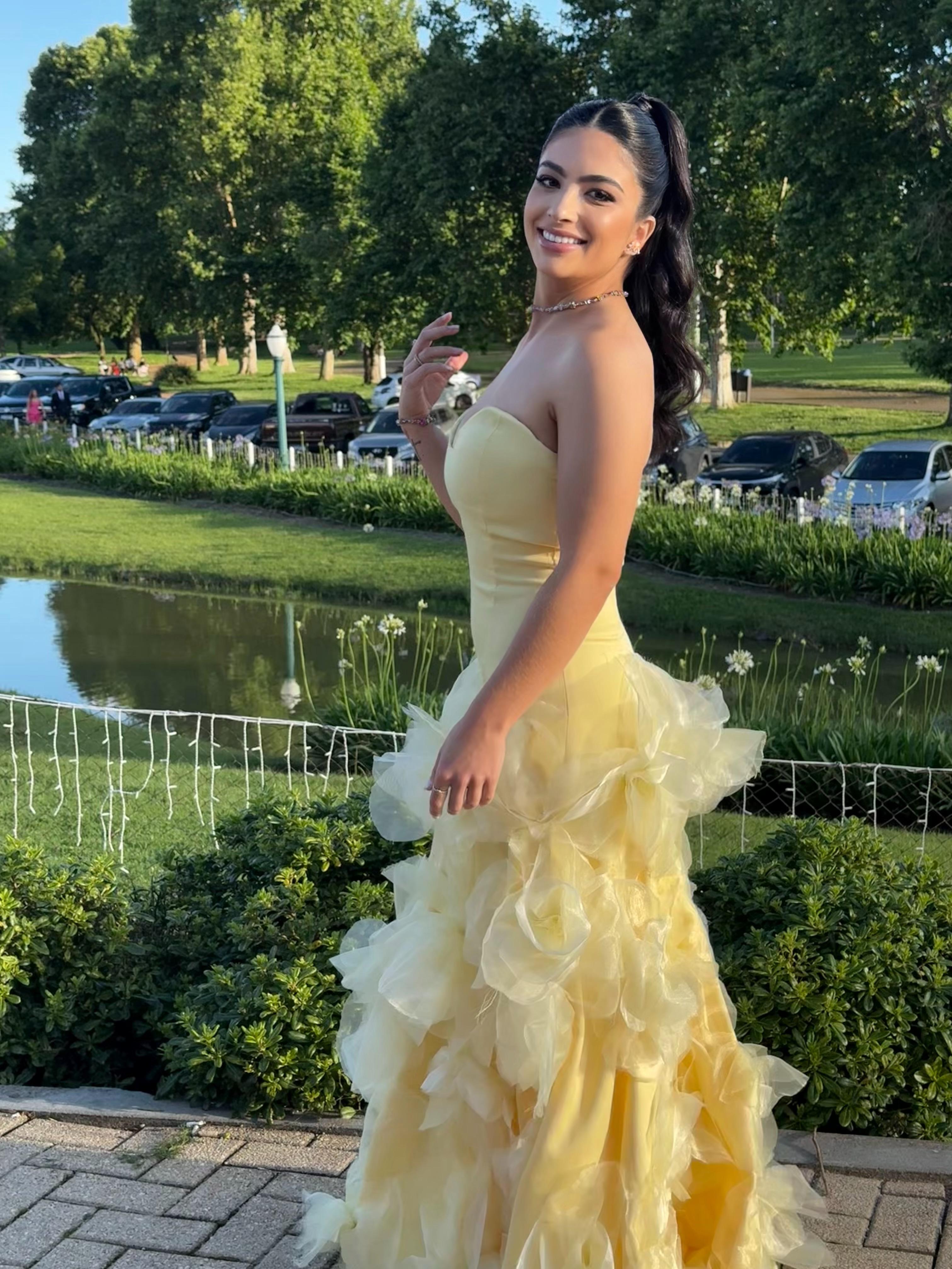 vestido flor amarelo manteiga