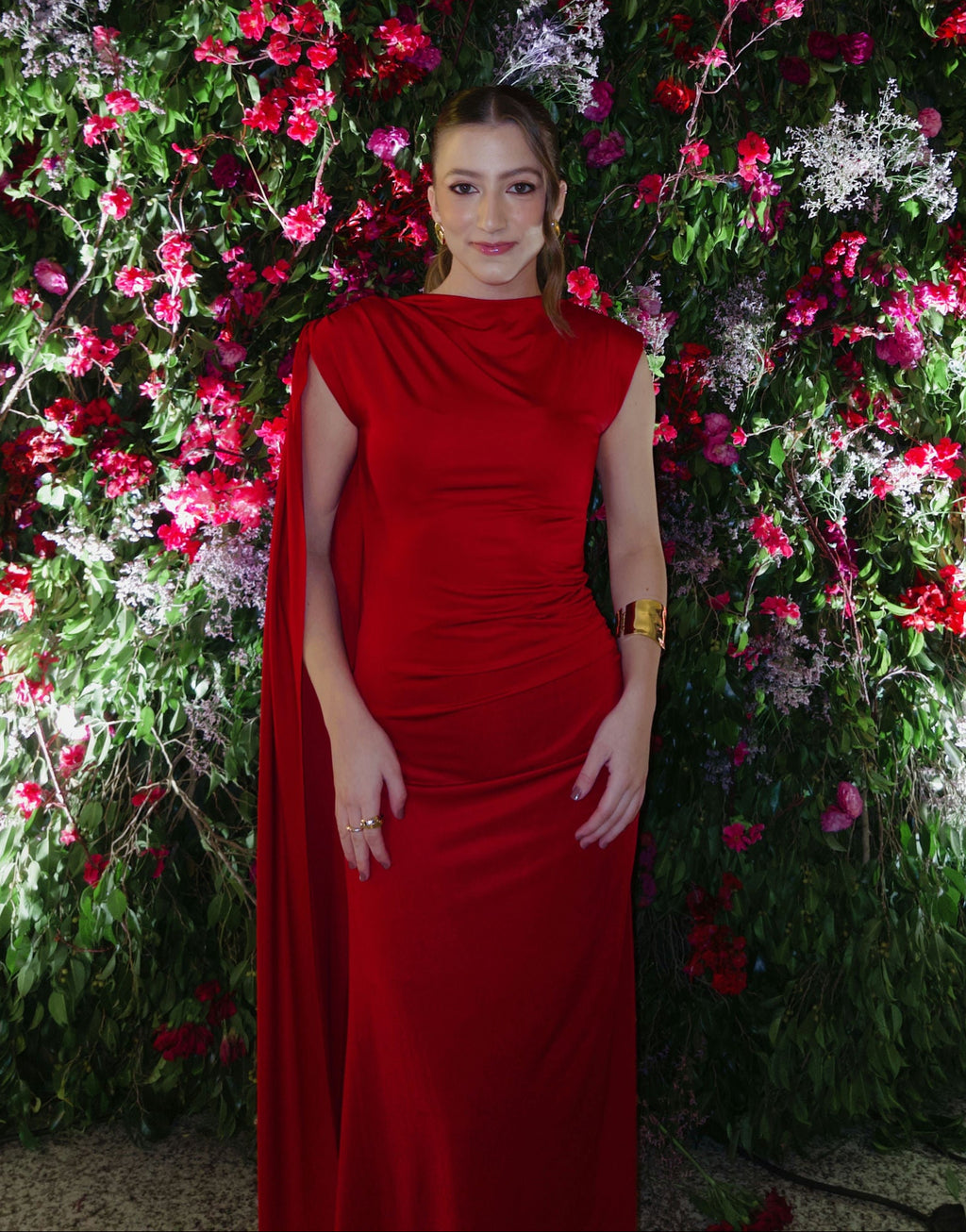 vestido capa circular vermelho